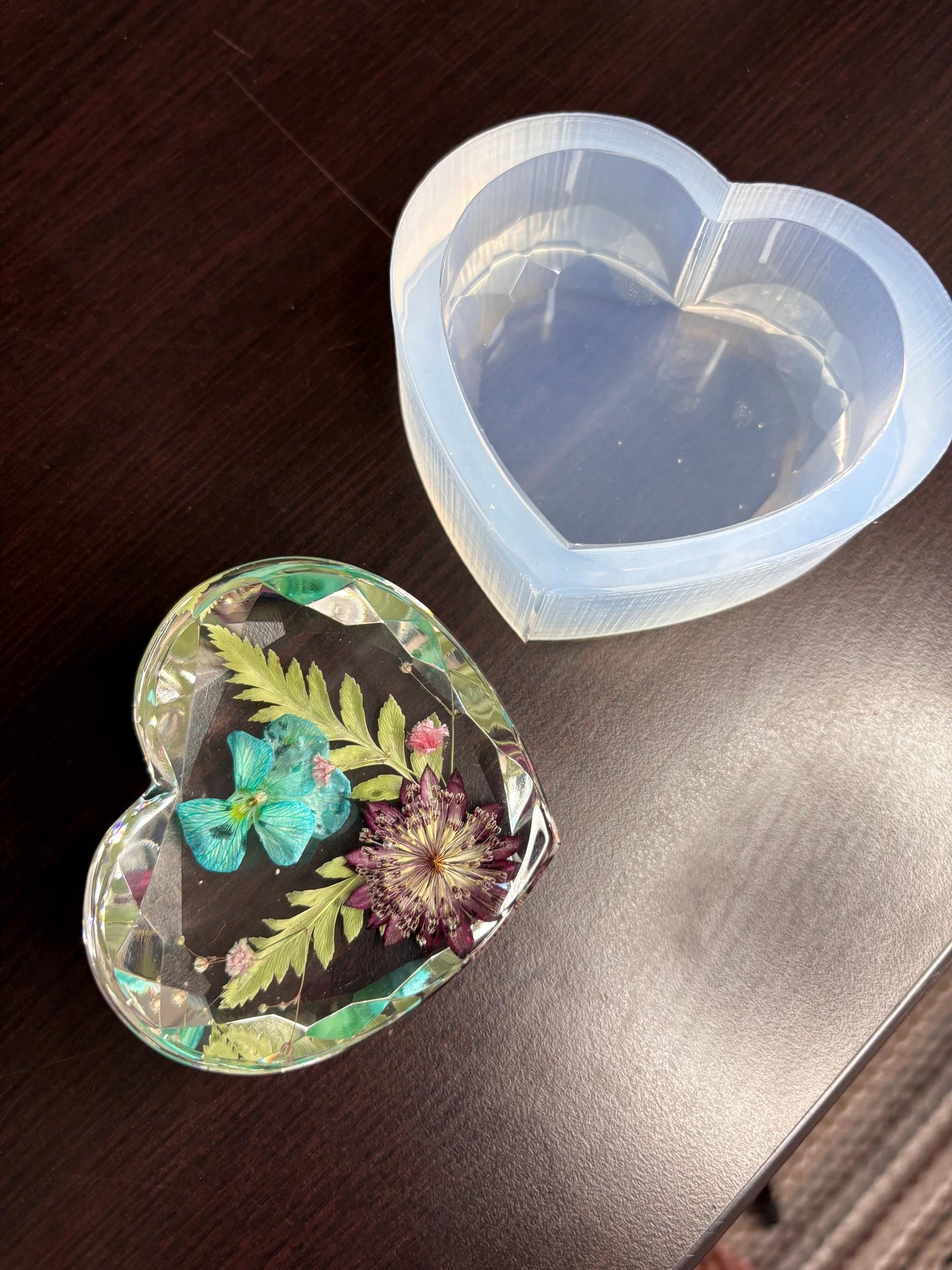 Heart Shape Paper weight silicone mold, heart silicone mold, paper weight resin mold, flower preservation mold