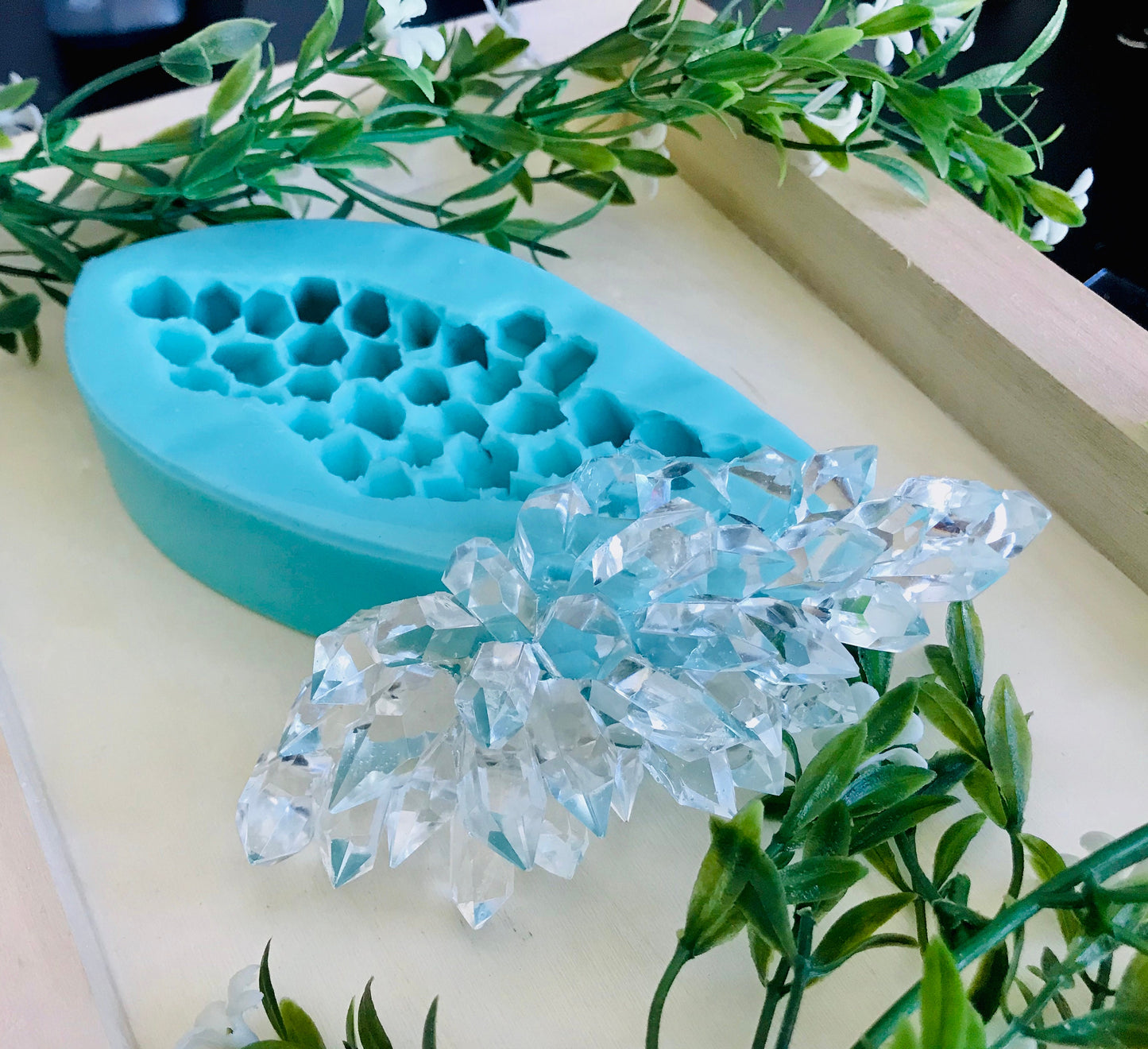 Glossy Crystal Cluster Silicone Mold ||Classique Mold || Shiny Long Crystal Silicone Mold||